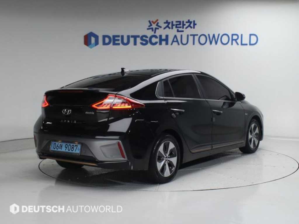 HYUNDAI Ioniq - Vista 2