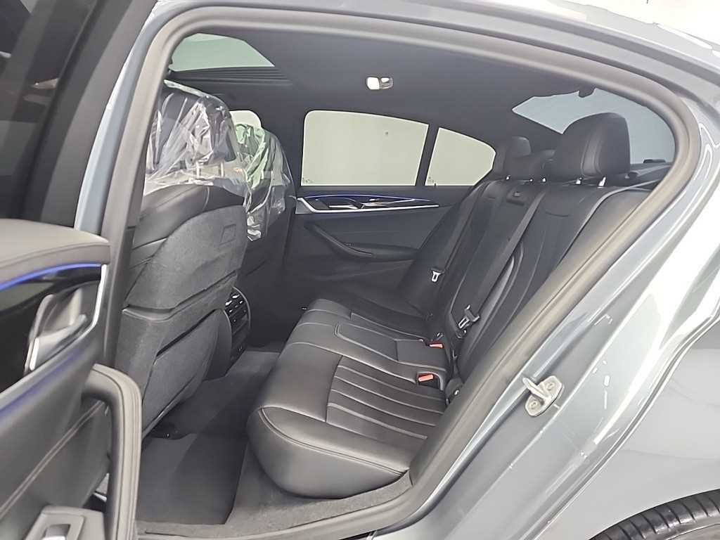 BMW 5 Series - Vista 12