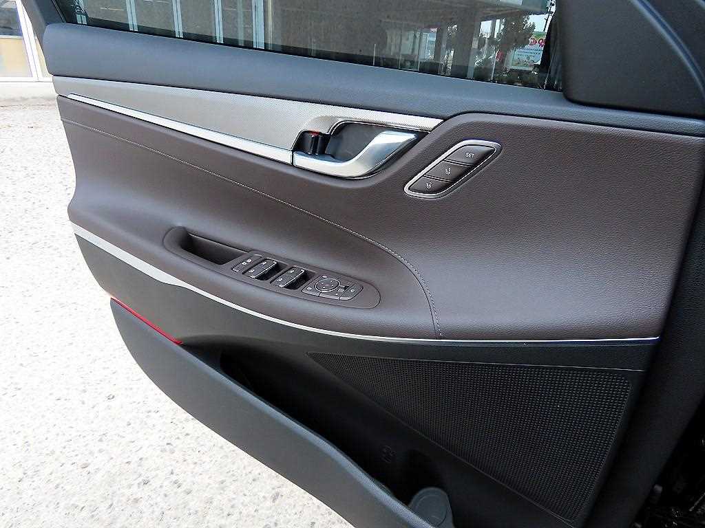 HYUNDAI Grandeur - Vista 11