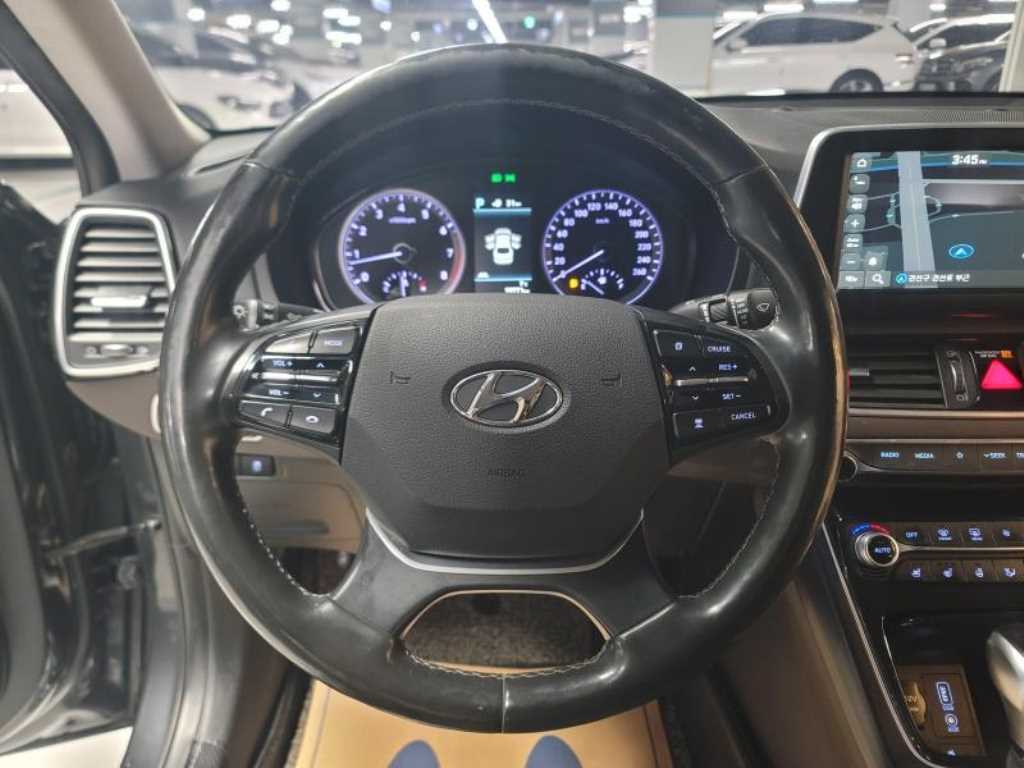 HYUNDAI Grandeur - Vista 6