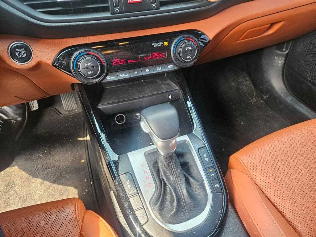 KIA K3 2022 Negro - Importación desde Corea - HF Imports Iquique - Foto 13