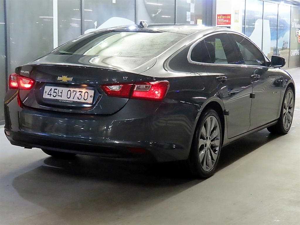Chevrolet Malibu - Vista 4