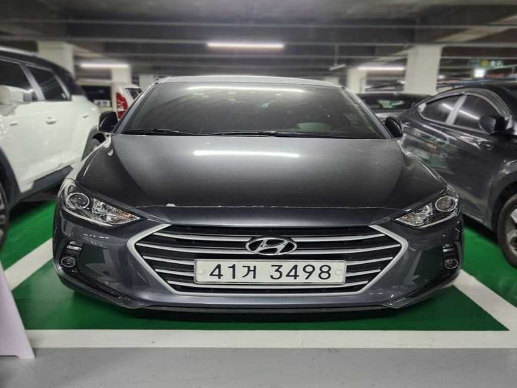 HYUNDAI Avante 2018 Gris - Importación desde Corea - HF Imports Iquique - Foto 1