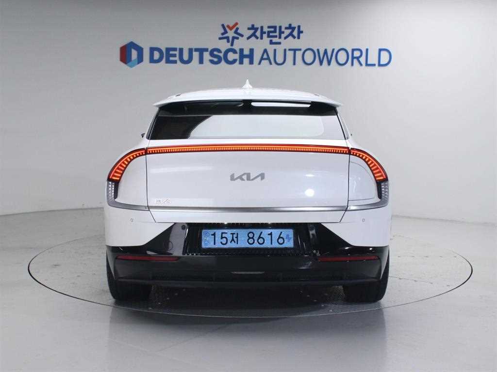 KIA EV6 - Vista 4
