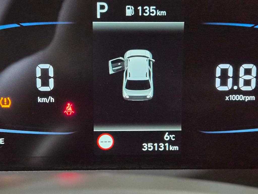 HYUNDAI Casper - Vista 9