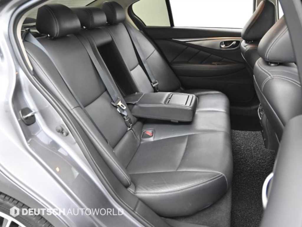 Infiniti Q - Vista 12