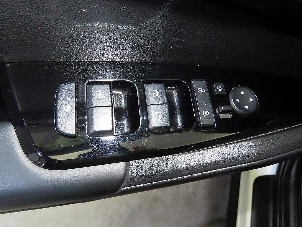 KIA Sportage 2023 Blanco - Importación desde Corea - HF Imports Iquique - Foto 13