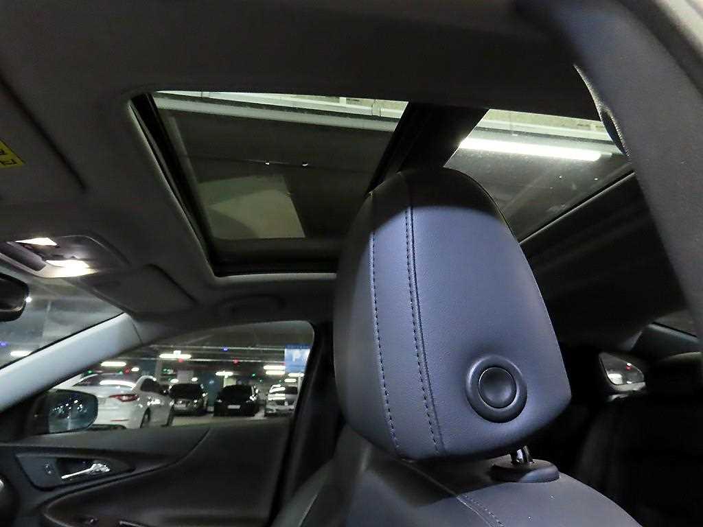 Chevrolet Malibu 2018 Negro - Importación desde Corea - HF Imports Iquique - Foto 17