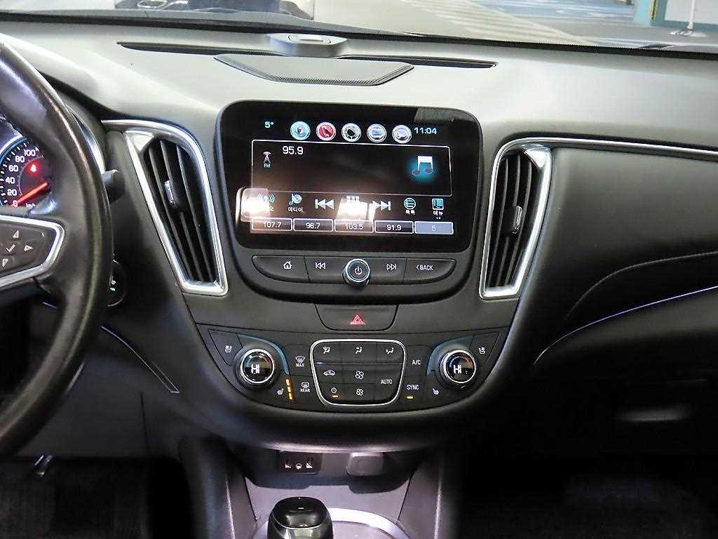 Chevrolet Malibu - Vista 11