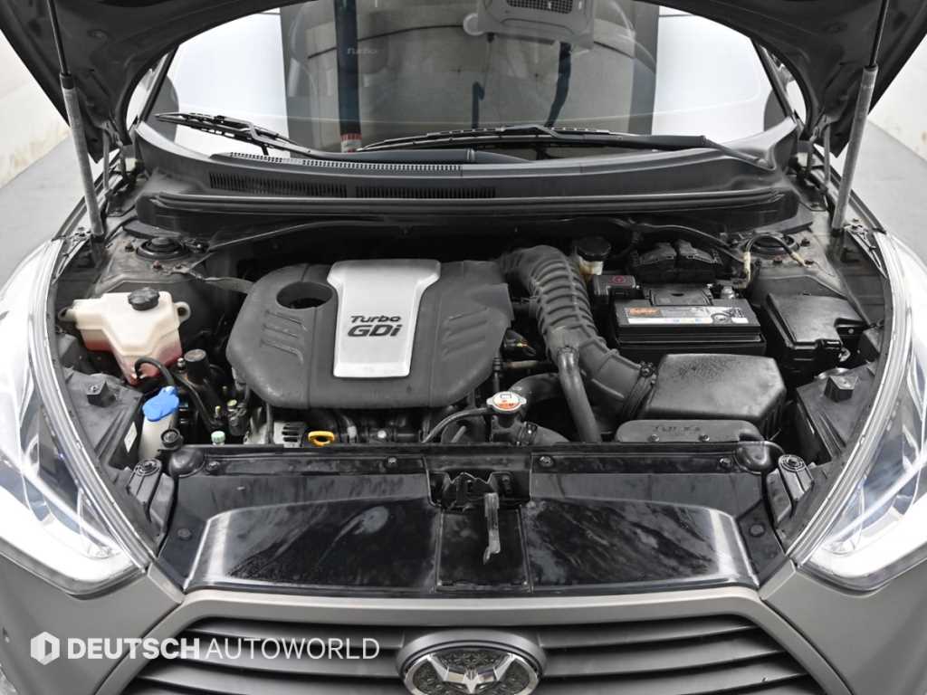 HYUNDAI Veloster - Vista 6