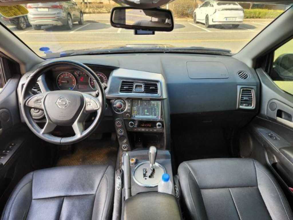 Ssangyong Korando - Vista 8