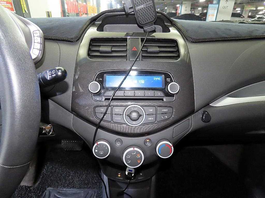 Chevrolet Spark - Vista 11