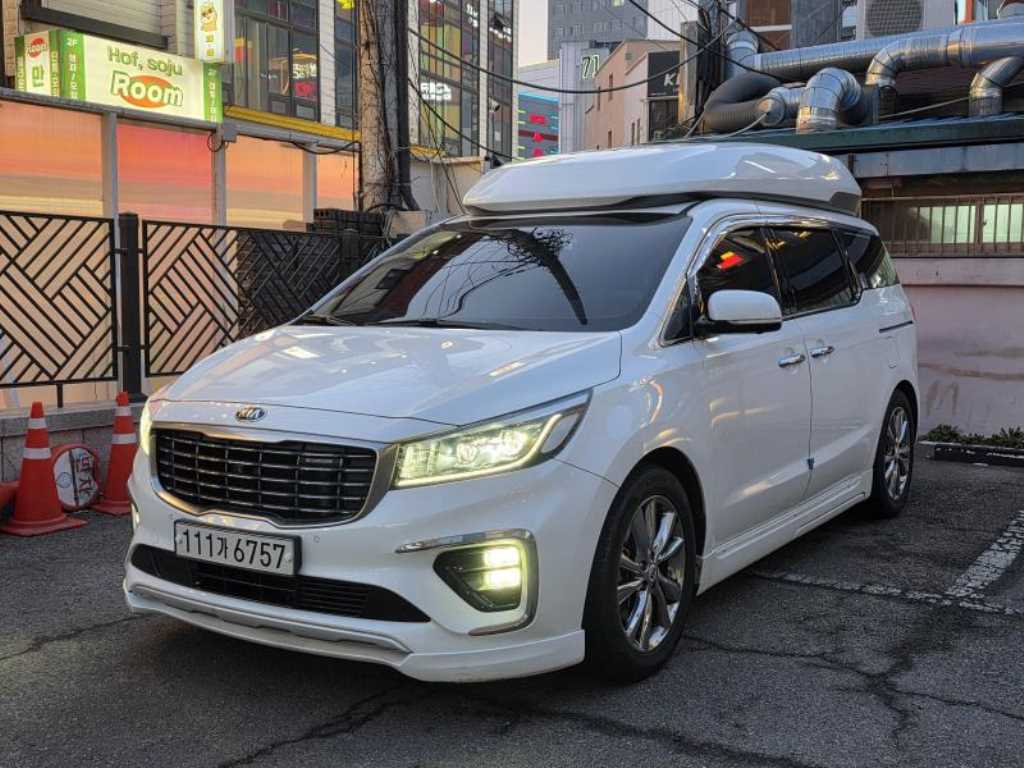KIA Carnival 2019 Blanco - Importación desde Corea - HF Imports Iquique - Foto 1