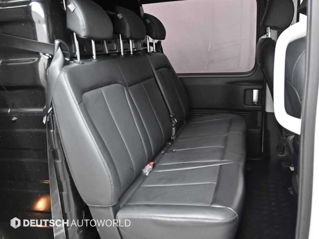 HYUNDAI Staria - Vista 12