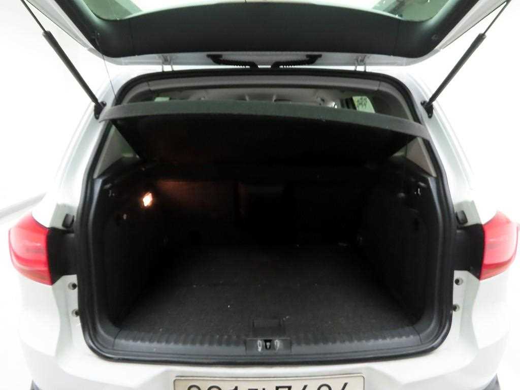 Volkswagen Tiguan - Vista 5