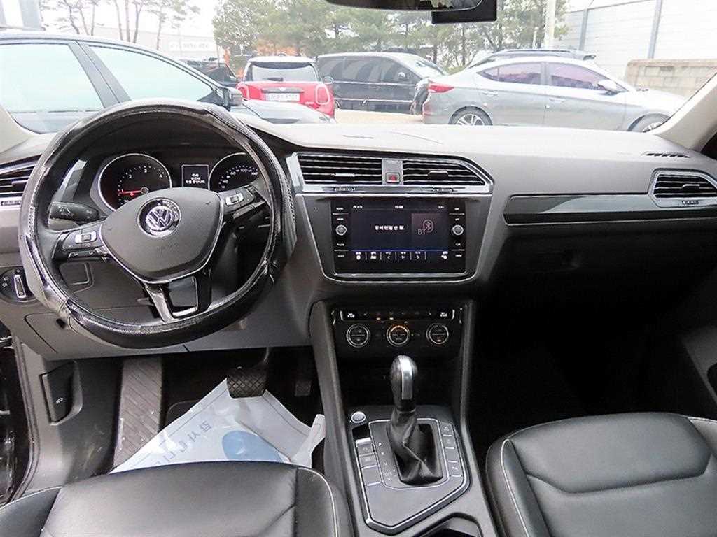 Volkswagen Tiguan - Vista 7