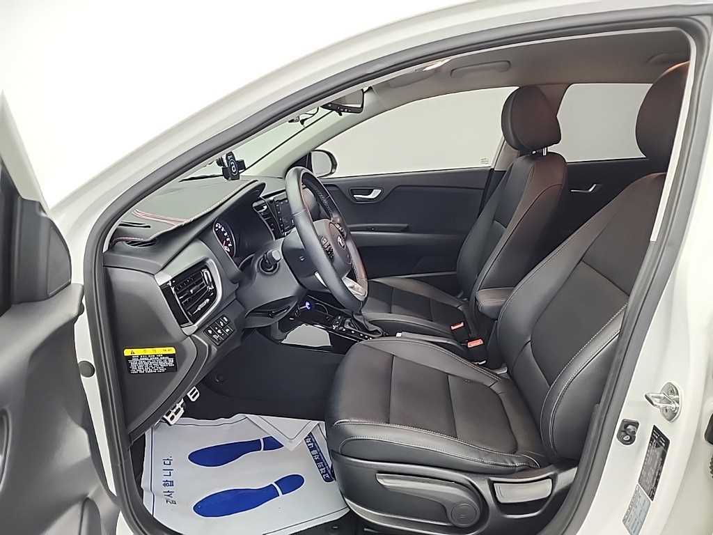 KIA Stonic - Vista 11