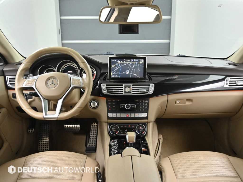 Mercedes Benz CLS Class - Vista 7