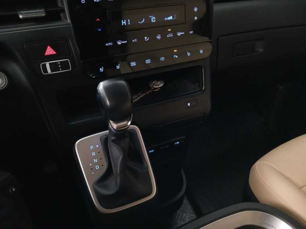 HYUNDAI Staria - Vista 11