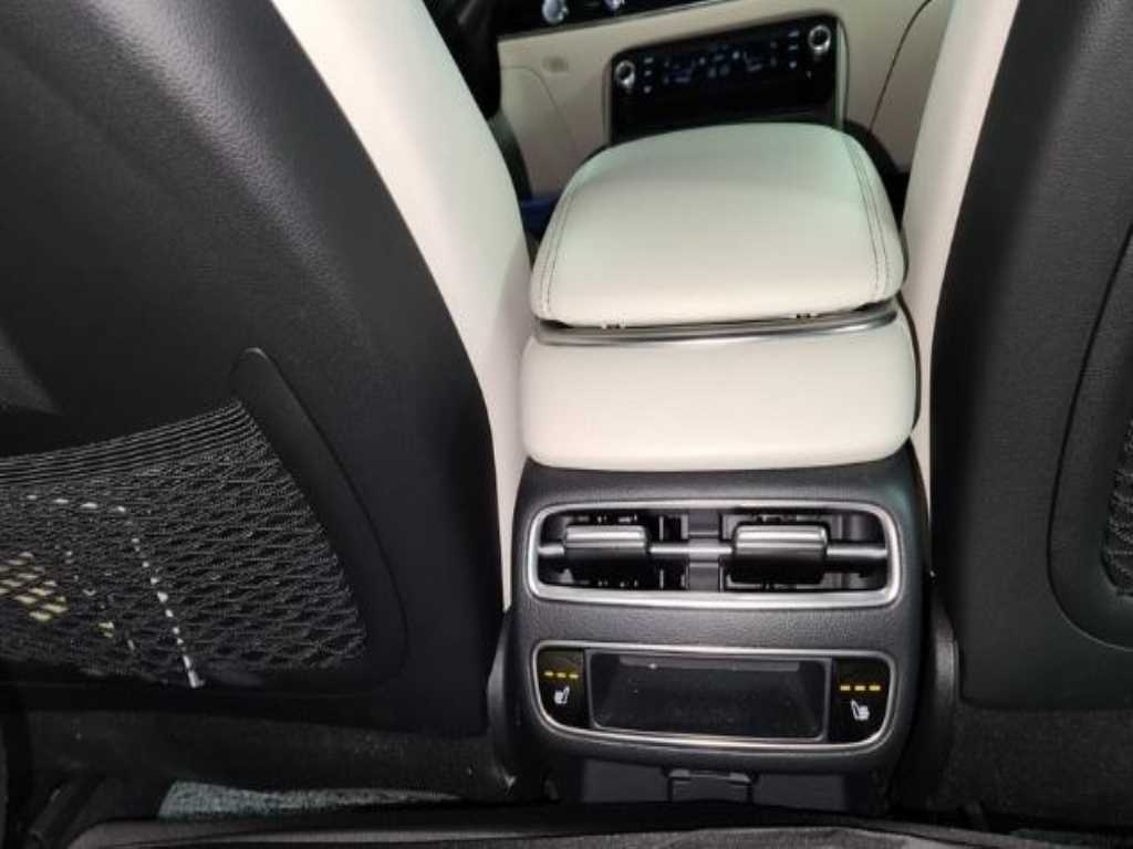 Genesis GV70 2025 Blanco - Importación desde Corea - HF Imports Iquique - Foto 15