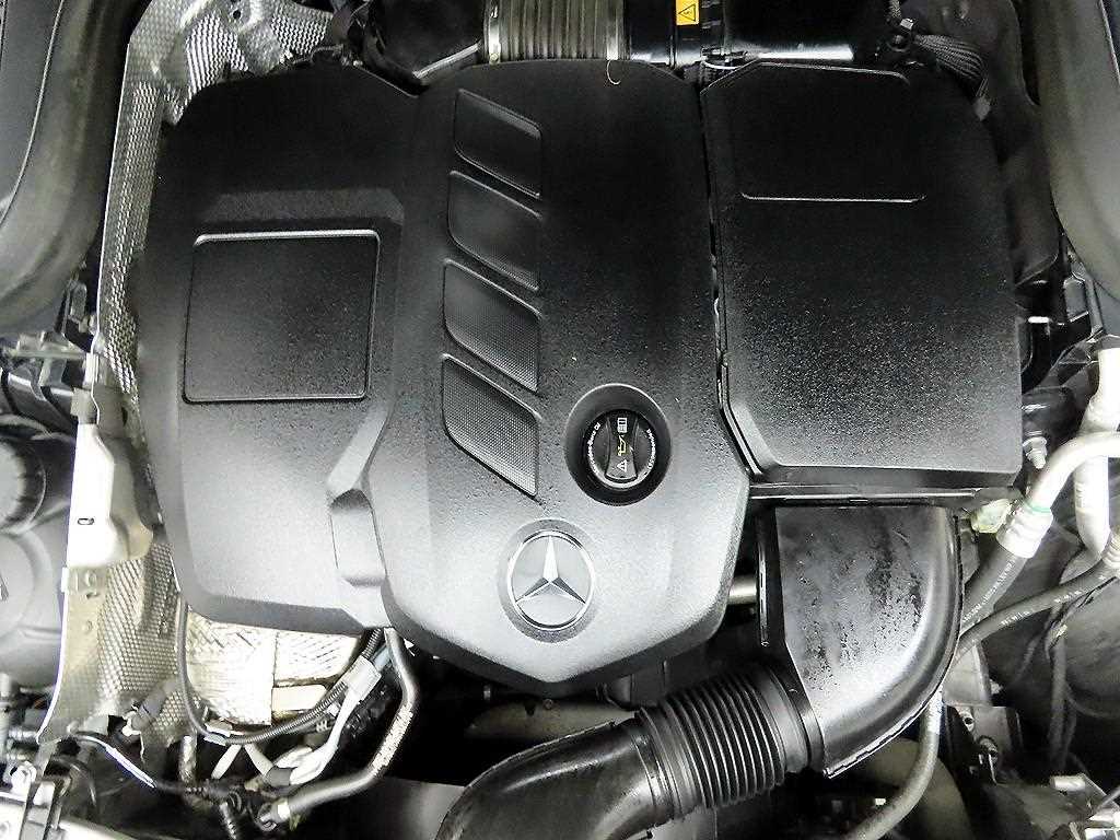 Mercedes Benz GLC Class 2021 Negro - Importación desde Corea - HF Imports Iquique - Foto 20