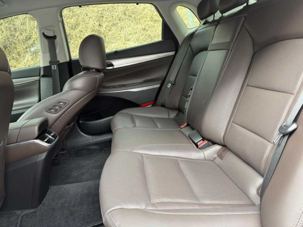 HYUNDAI Grandeur - Vista 10