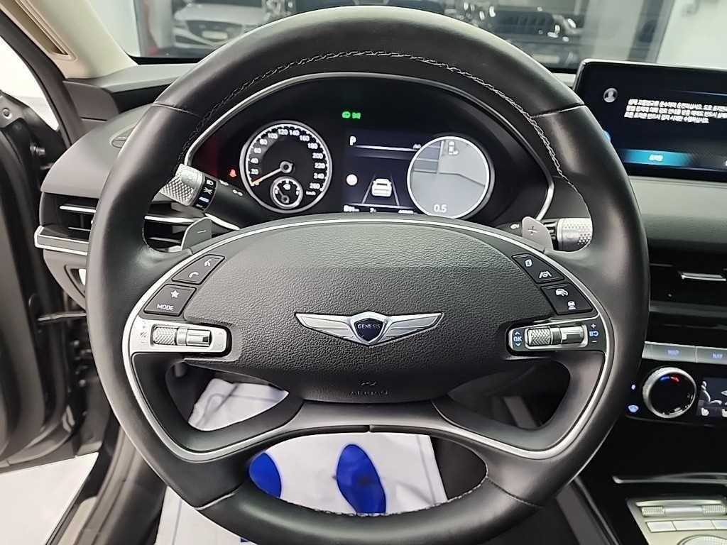 Genesis G80 - Vista 9