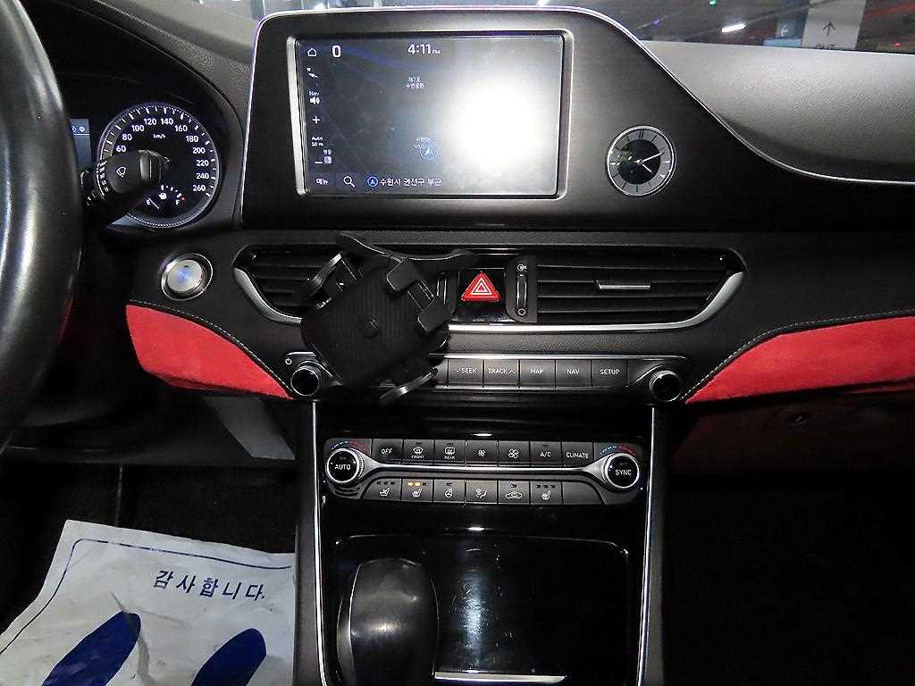 HYUNDAI Grandeur - Vista 11