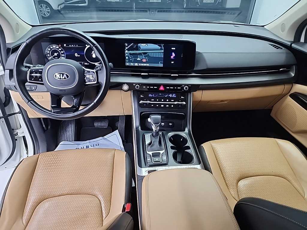 KIA Carnival - Vista 7