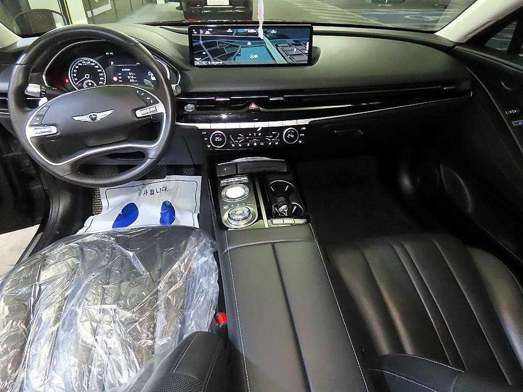 Genesis G80 - Vista 10