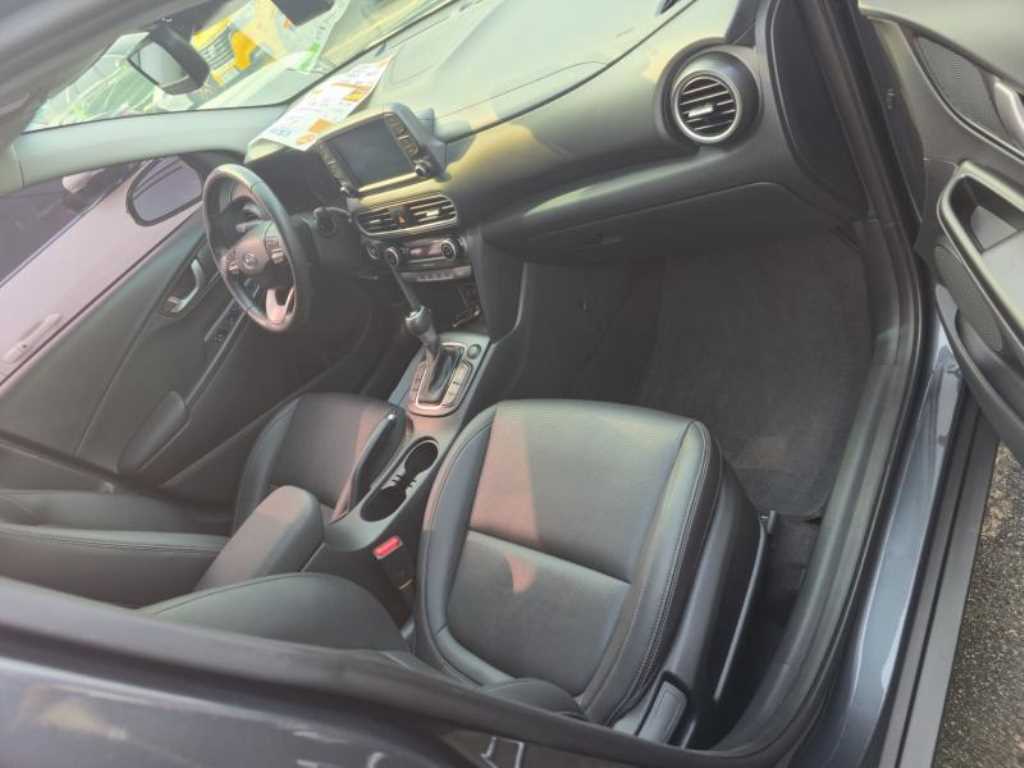 HYUNDAI Kona - Vista 7