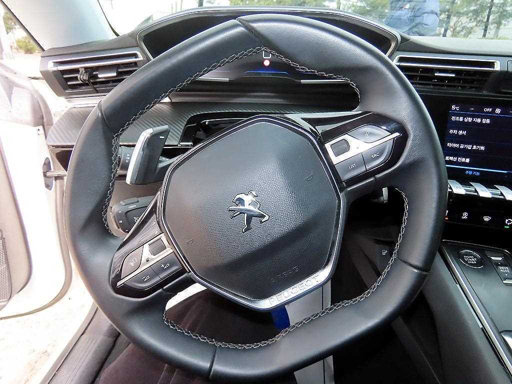 Peugeot 508 - Vista 8