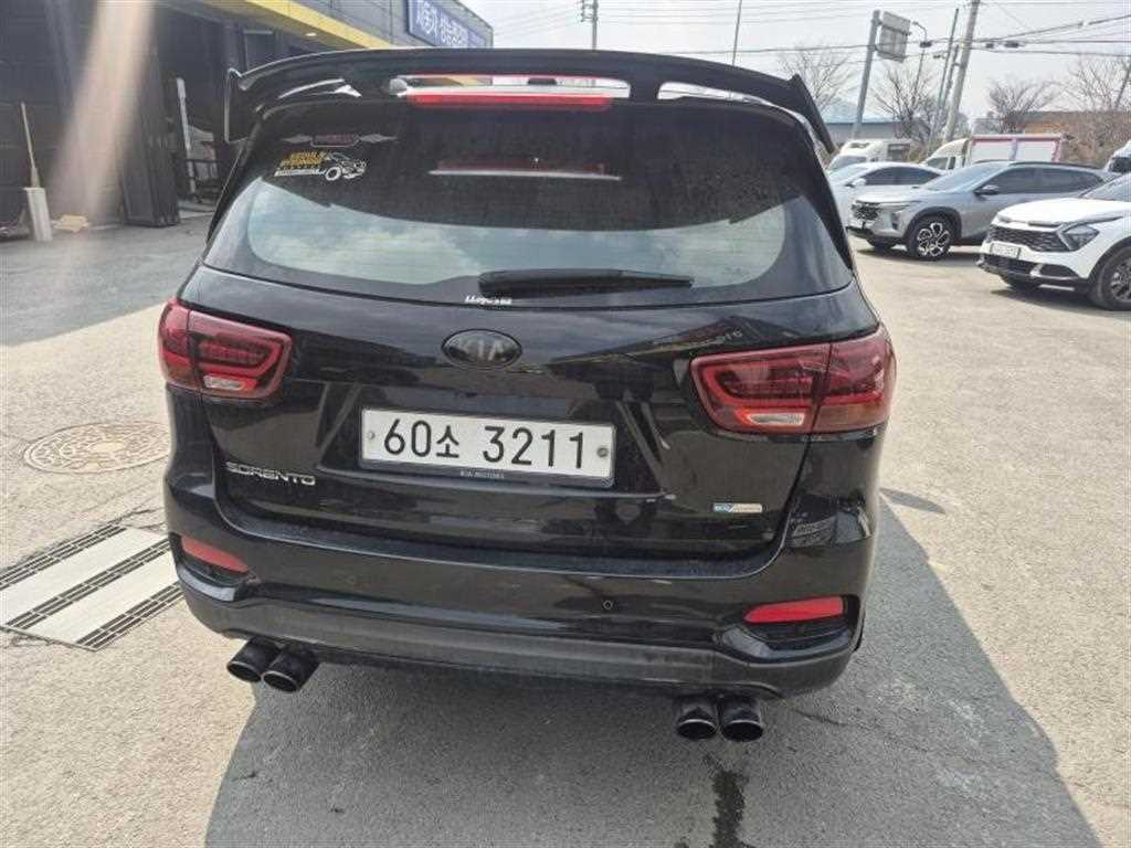 KIA Sorento - Vista 4