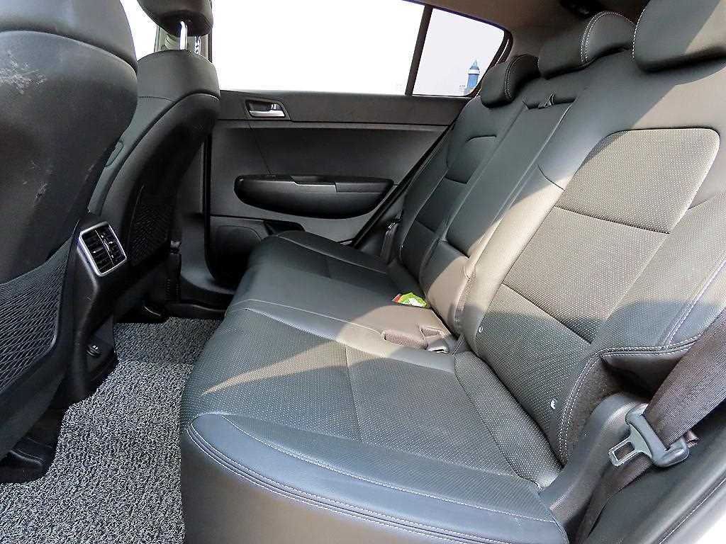 KIA Sportage - Vista 6