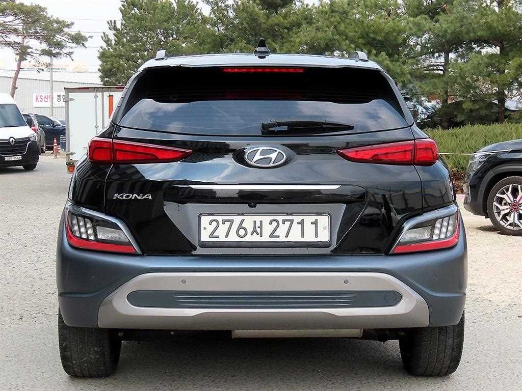HYUNDAI Kona - Vista 4