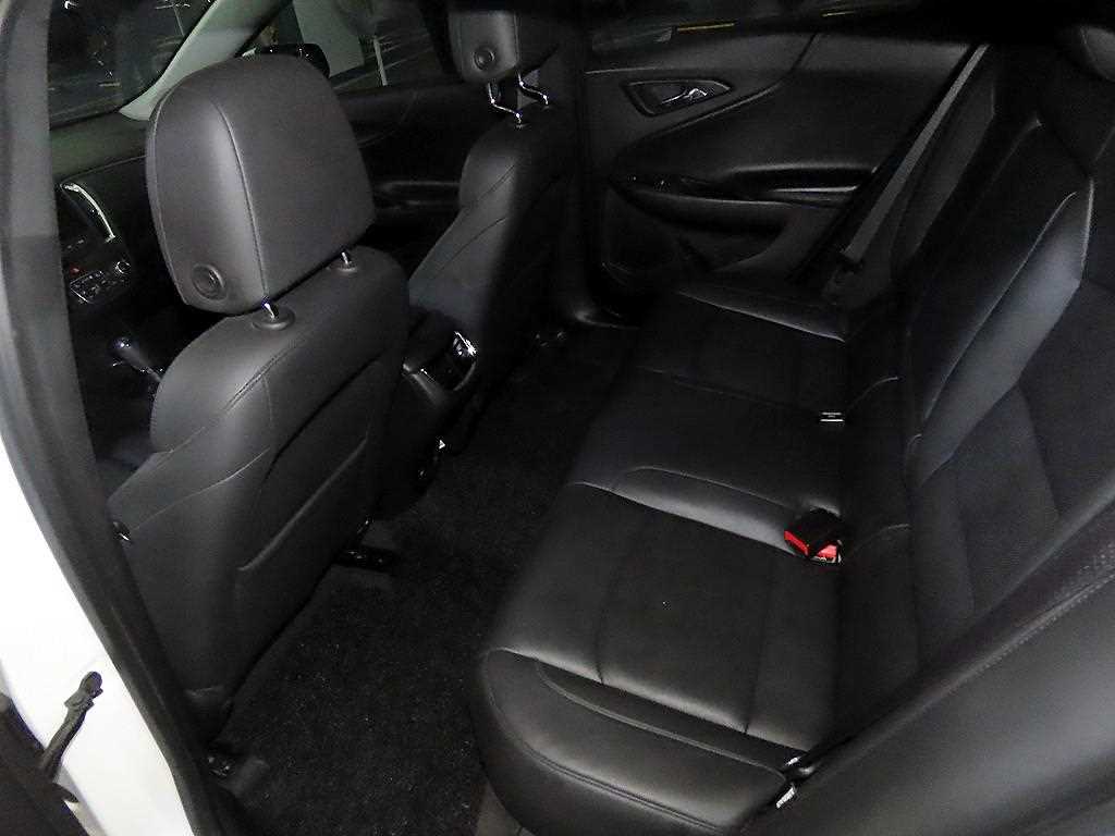 Chevrolet Malibu - Vista 7