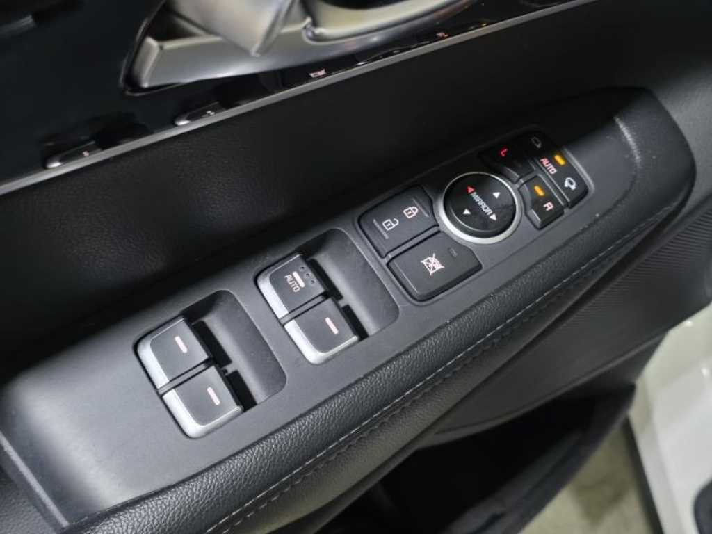 KIA Sorento - Vista 12