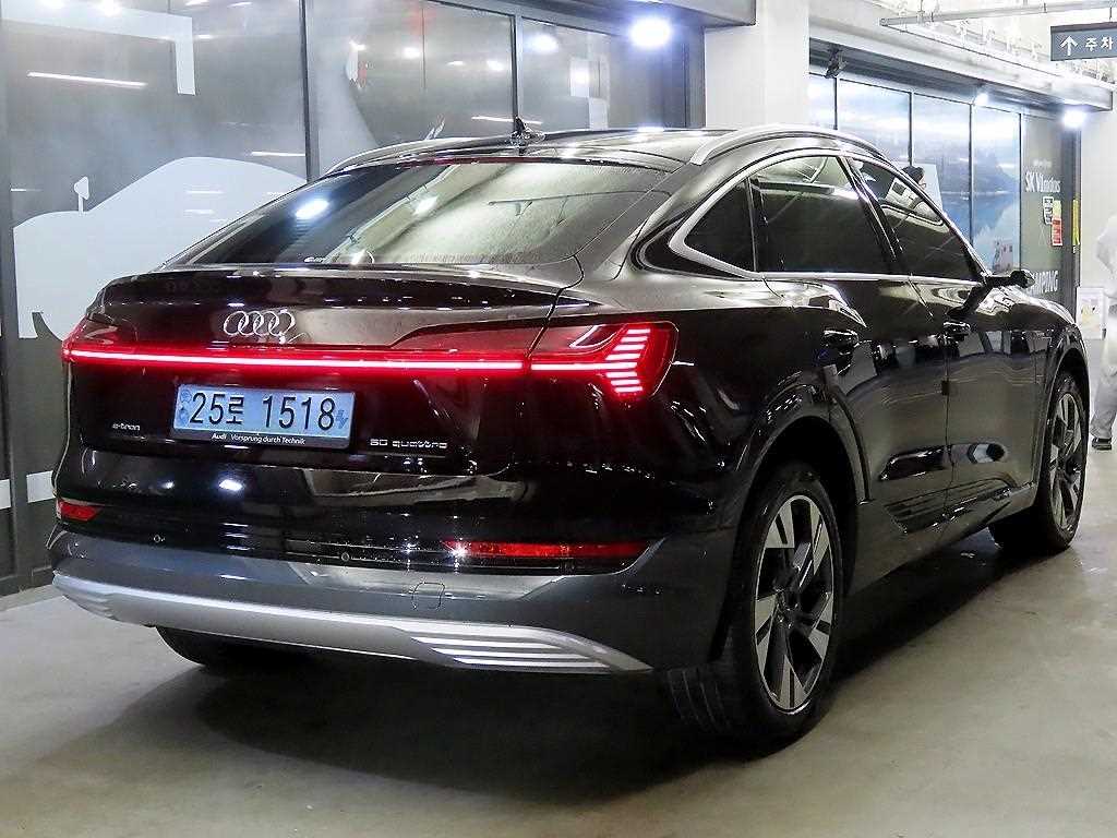 Audi e-Tron - Vista 4