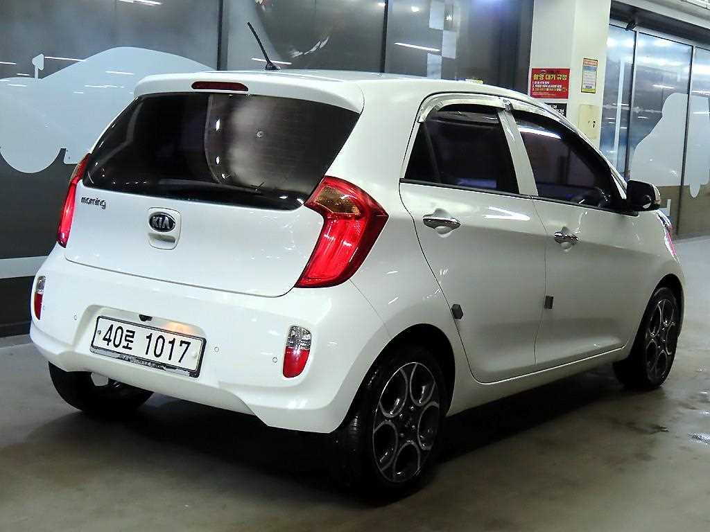 KIA Morning - Vista 4