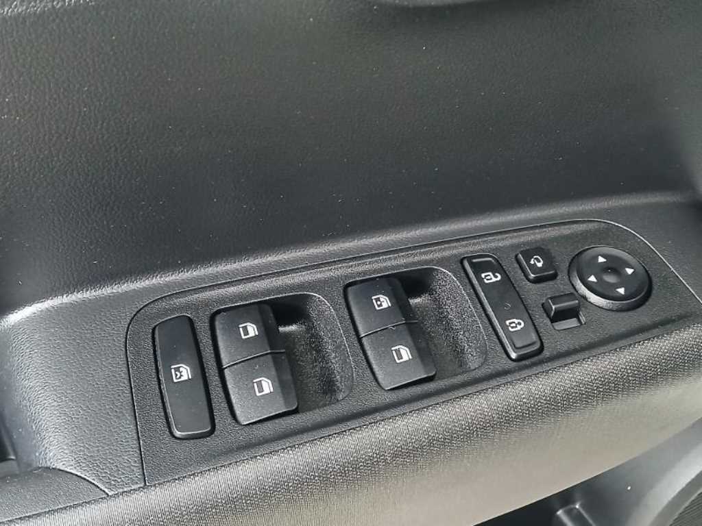 HYUNDAI Casper - Vista 11