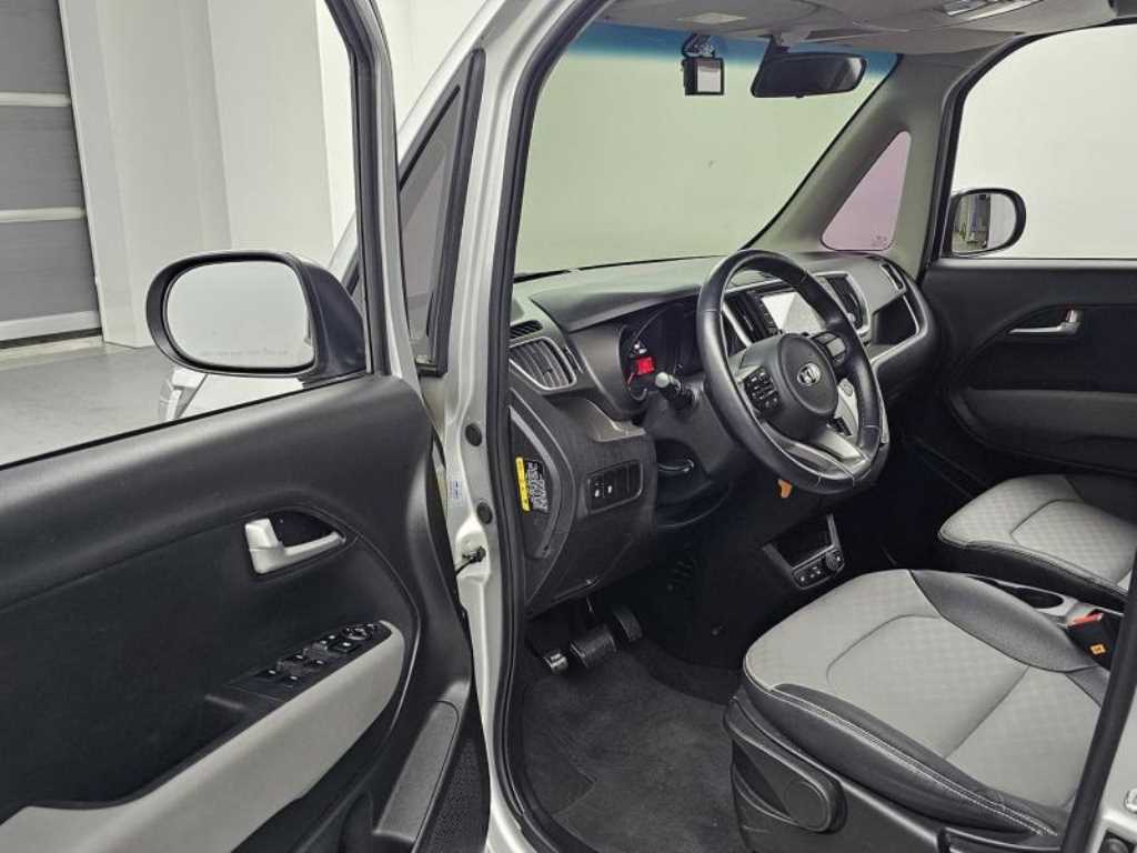 KIA Ray 2019 Plateado - Importación desde Corea - HF Imports Iquique - Foto 13