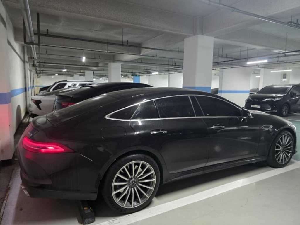 Mercedes Benz AMG GT - Vista 3