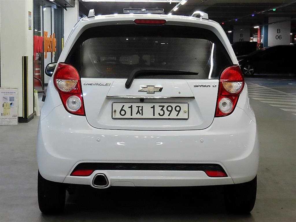 Chevrolet Spark - Vista 5