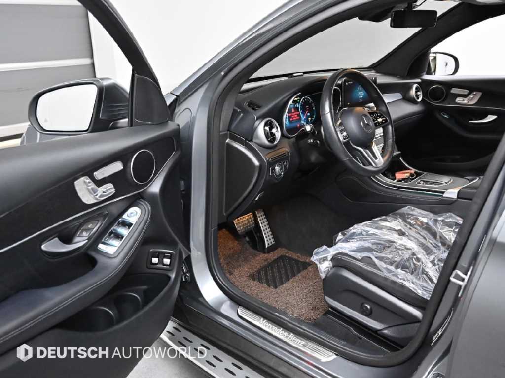 Mercedes Benz GLC Class - Vista 11