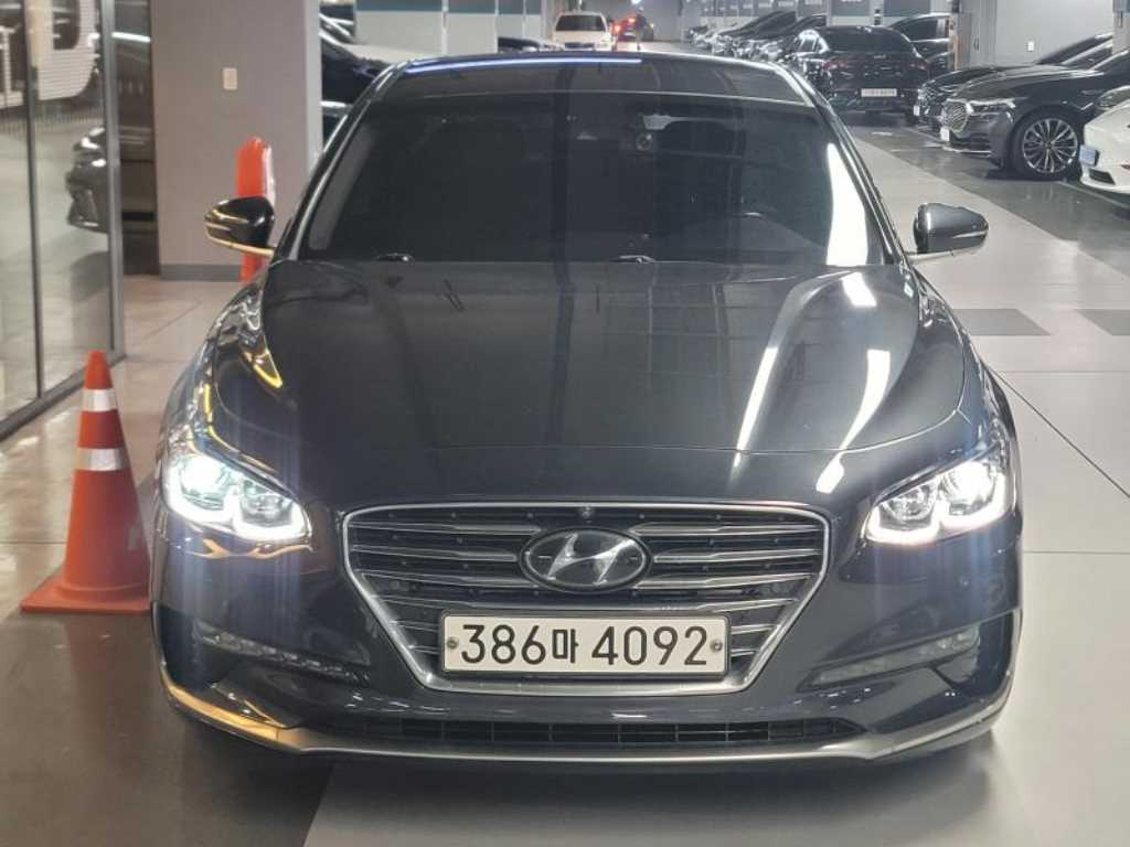 HYUNDAI Grandeur - Vista 2