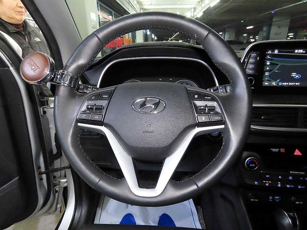 HYUNDAI Tucson - Vista 8