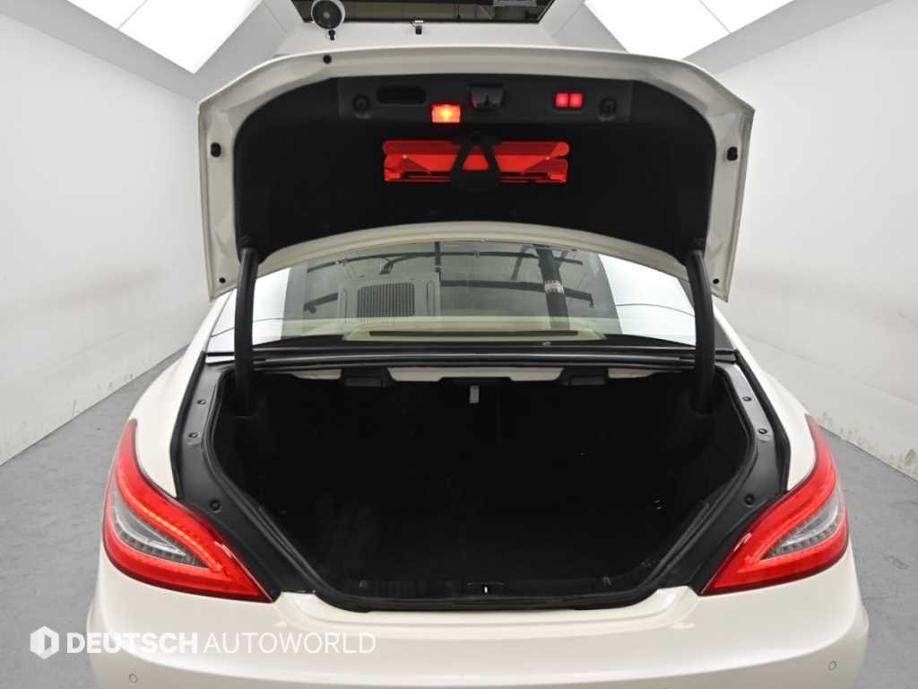 Mercedes Benz CLS Class 2013 Blanco - Importación desde Corea - HF Imports Iquique - Foto 19