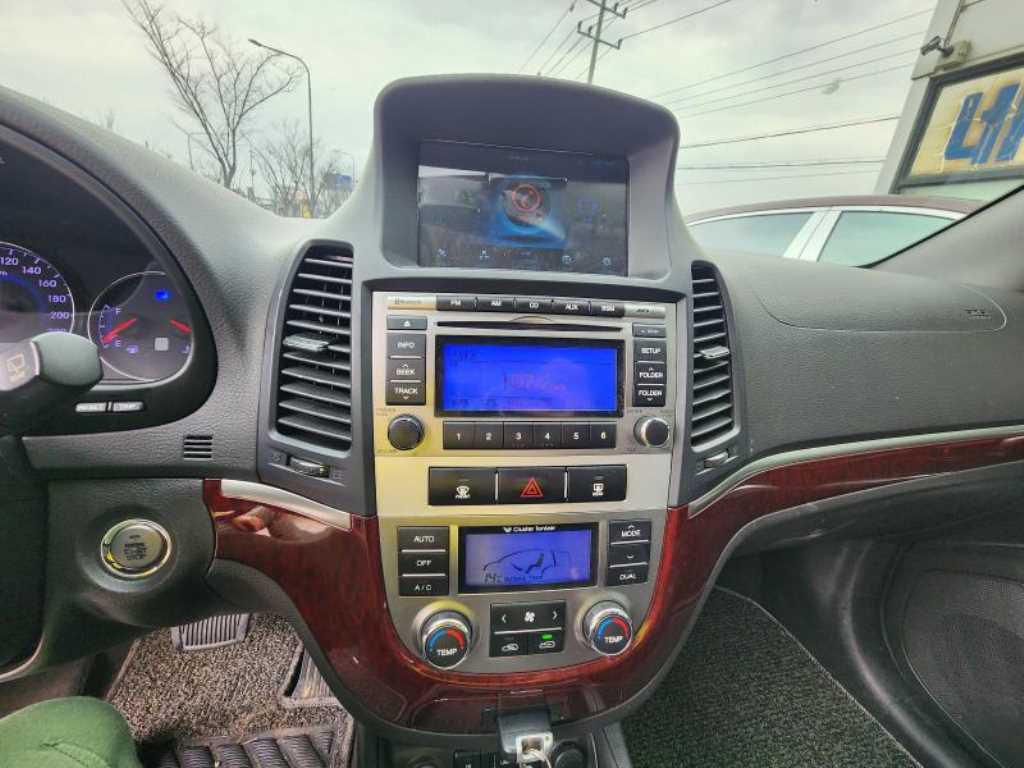 HYUNDAI Santa Fe - Vista 10