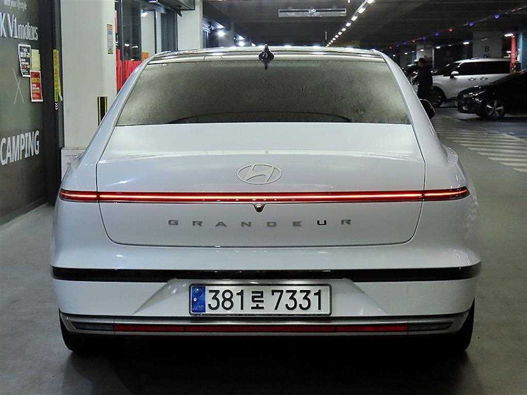 HYUNDAI Grandeur - Vista 5