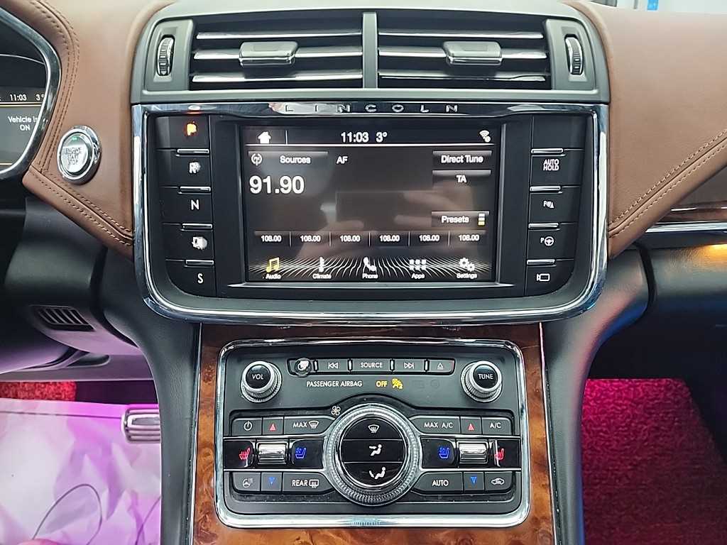 Lincoln Continental - Vista 10